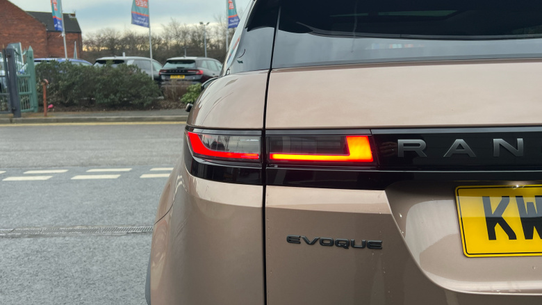 Land Rover Range Rover Evoque 2.0 D200 Dynamic SE 5dr Auto Diesel Hatchback